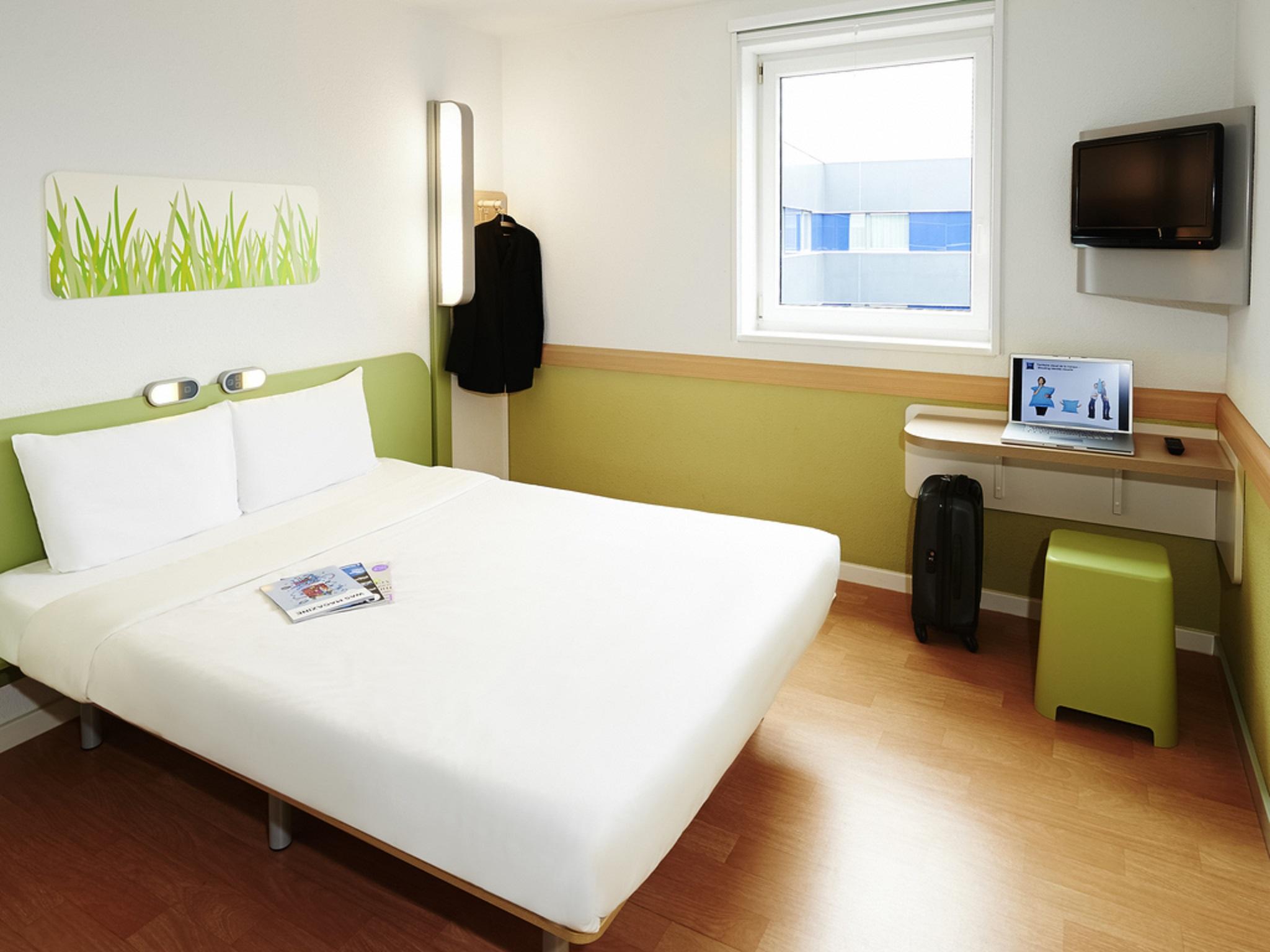 Ibis Budget リェイダ エクステリア 写真